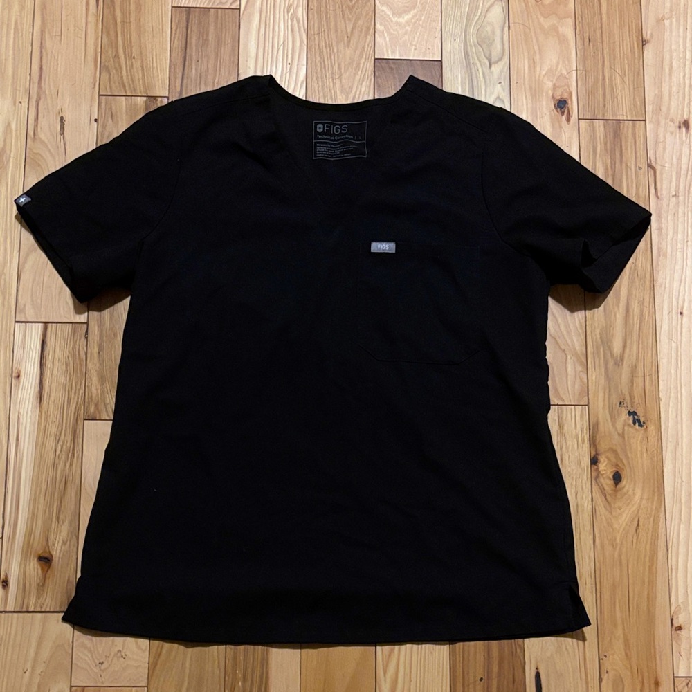 Figs Black one pocket scrub top
